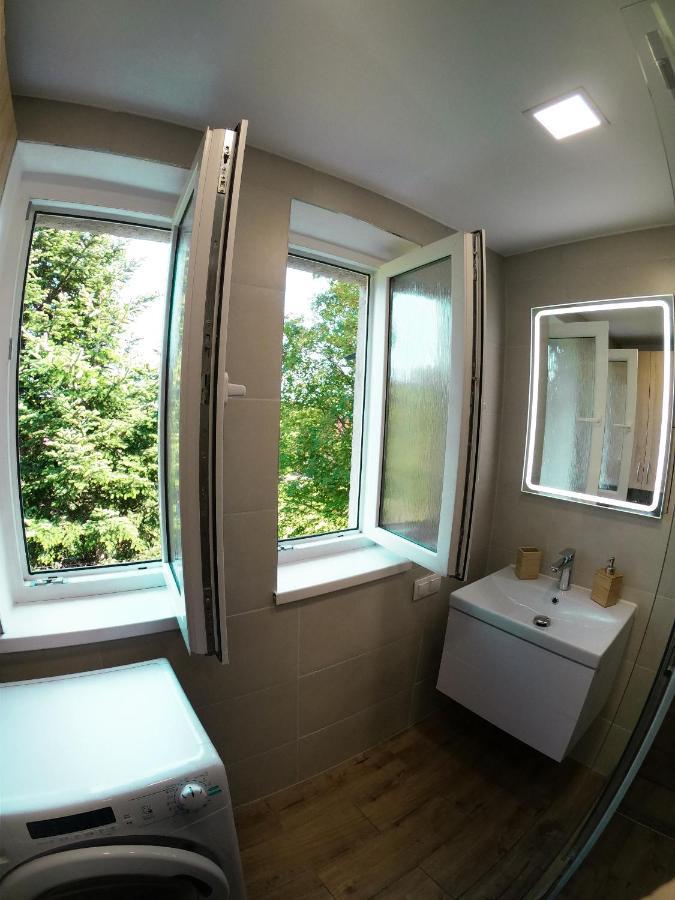 Апартаменти Apartman Дольни Смоковец Екстер'єр фото